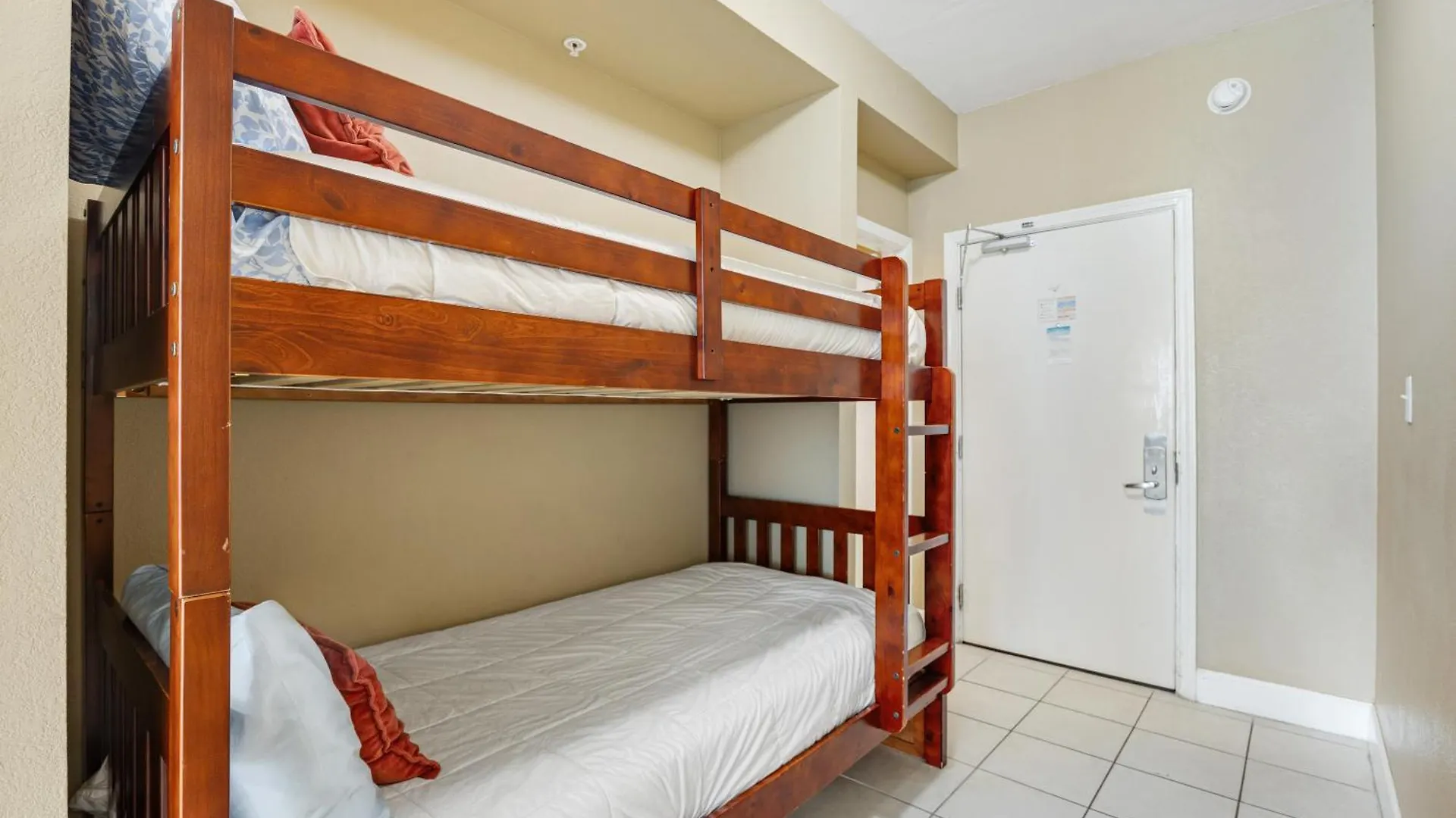 Exceptional Tidewater 403 Condo Overlooking The Gulf! Stunning! Panama City Beach Holiday home