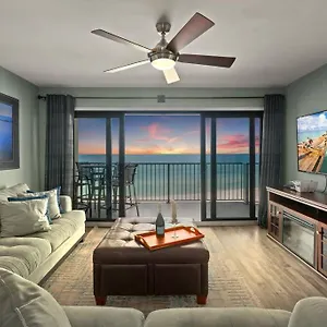 Searenity With Wow Views Of The Gulf Of Mexico Plus Free Beach Gear And Heated Facility Pool Holiday home